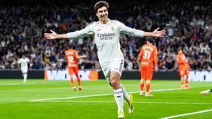 Gonzalo celebra el 1-0 a la Real Sociedad