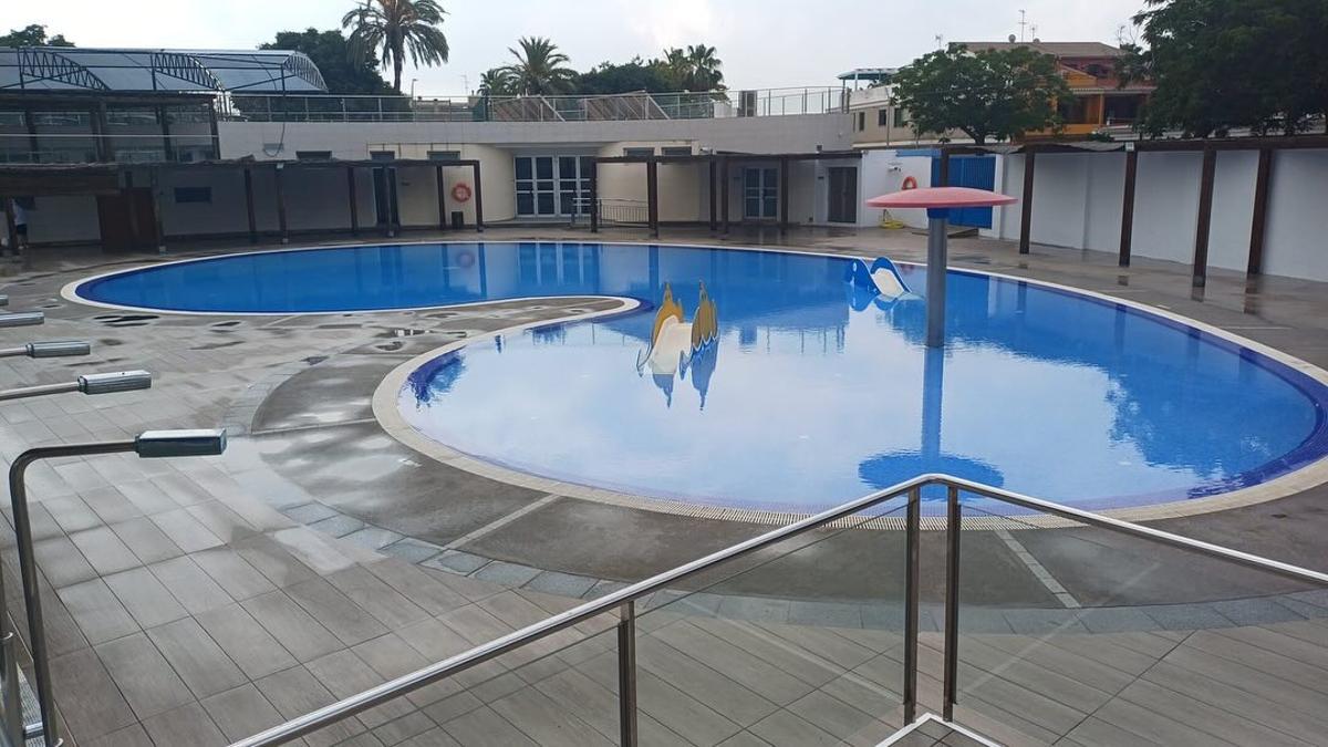 Piscina infantil de Almussafes, en una imagen de archivo.