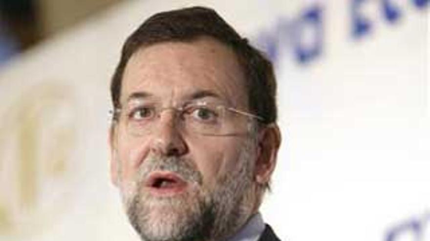 Rajoy: Batasuna estará en las elecciones porque Zapatero &quot;ha querido&quot;
