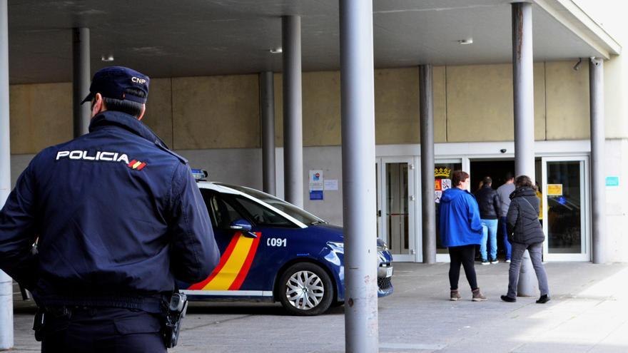 Detienen en Palencia a un varón de 22 años por agredir a su mujer