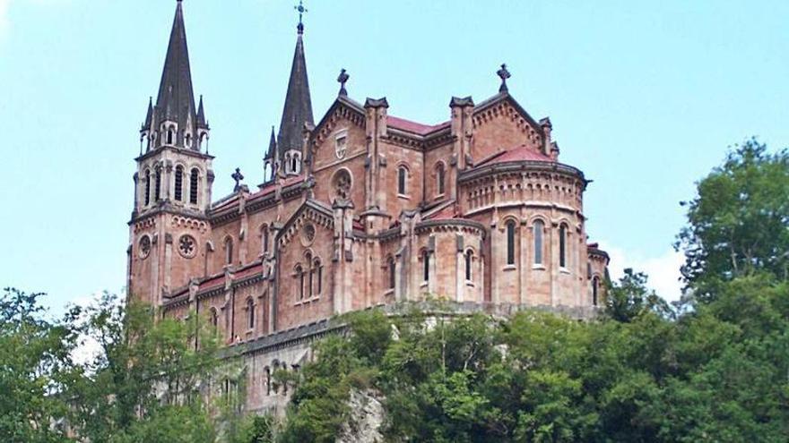 El Cuerpo de la Nobleza crea una medalla para resaltar los 1300 años de la batalla de Covadonga