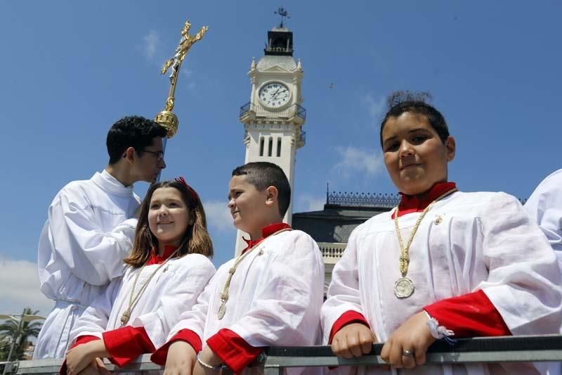 Llegada del Cristo del Grao, el Negret, al puerto