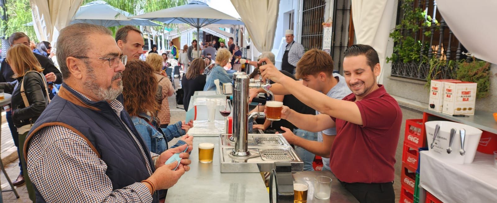 Segundo día de la décima edición de la feria del lechón de Cardeña, en imágenes