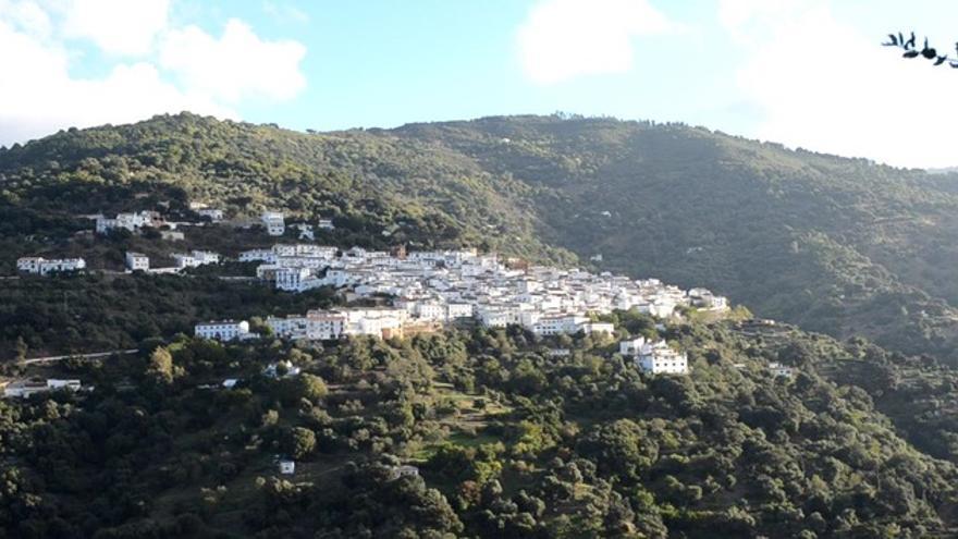 Reparan 13 kilómetros de tuberías de agua afectadas por el incendio de Sierra Bermeja