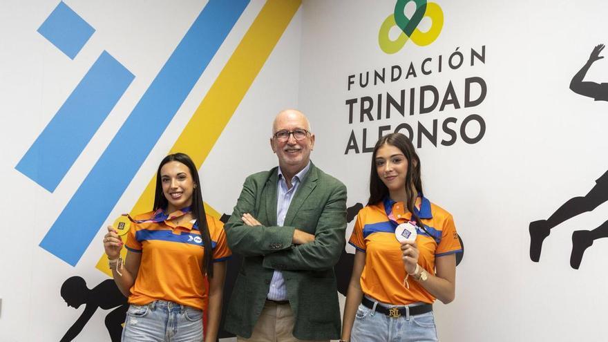 Homenaje del Proyecto FER  a Lucía Muñoz y Marina Cortelles
