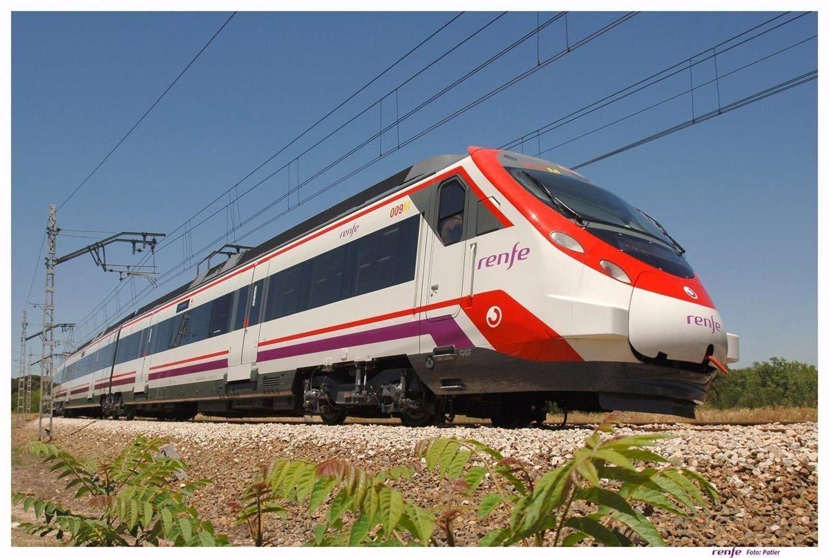 El Govern assumeix que ni el tren ni les autovies frenen la despoblació a l’Espanya buidada