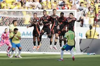 Brasil no puede superar a Colombia y se las verá con Uruguay en cuartos