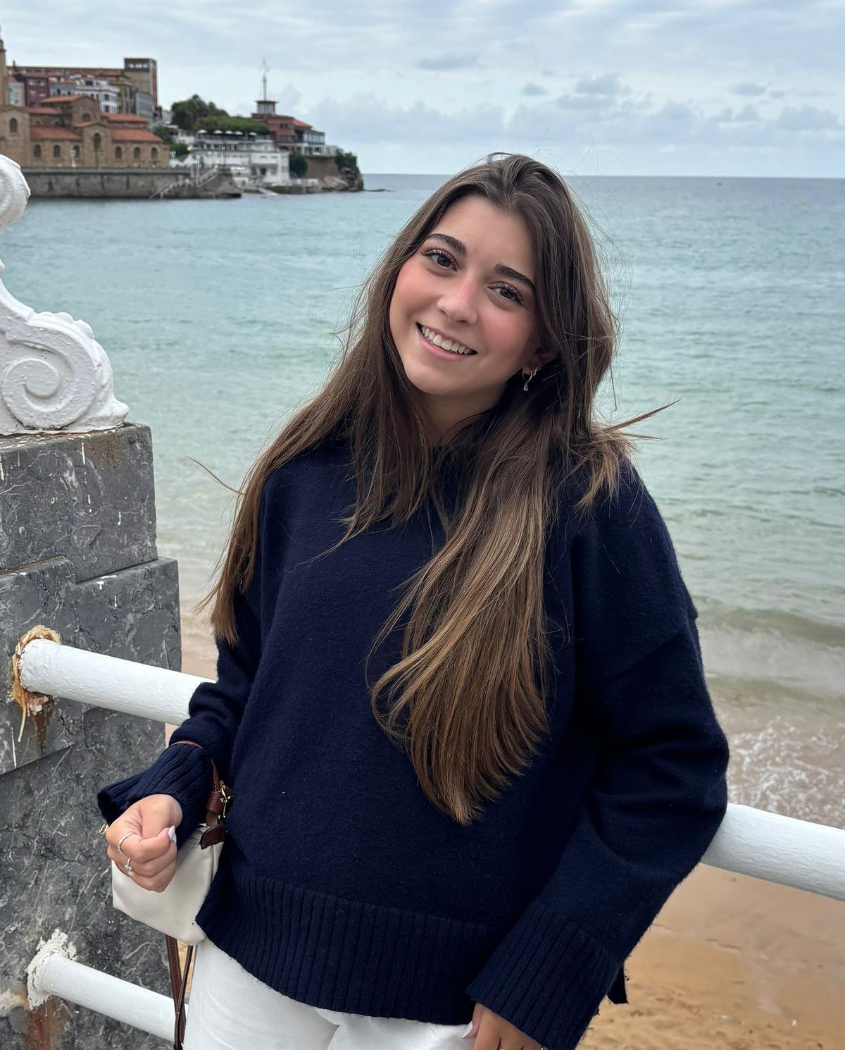 María, estudiante de la doble titulación de Maestro de Educación Infantil y Primaria, miembro del Equipo de la Pastoral Juvenil.