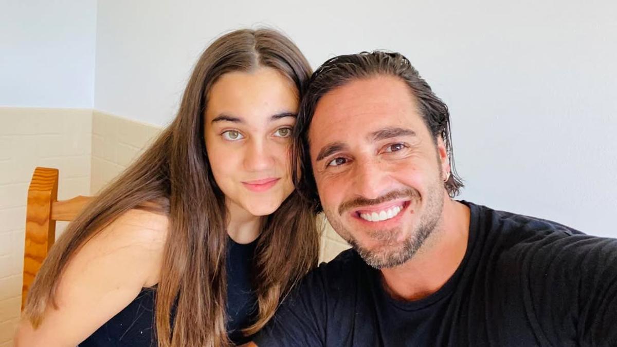 David Bustamante junto a su hija Daniella celebrando el día del padre