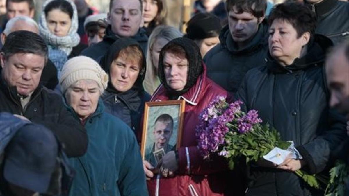 Funeral en San Petersburgo por algunas de las víctimas del avión.,