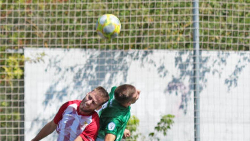 El CE Manresa ensopega en el seu debut al Congost