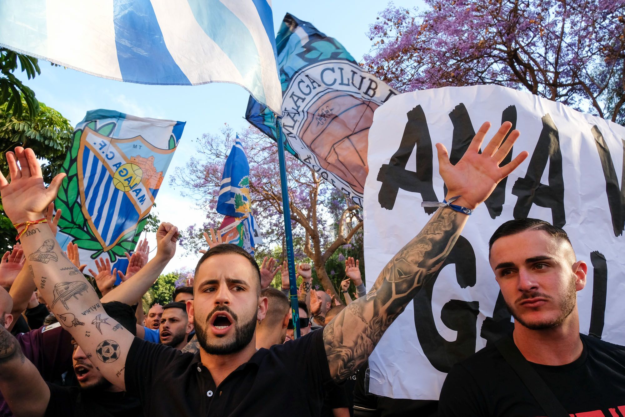 La protesta de la afición antes del Málaga CF - CD Mirandés, en imágenes