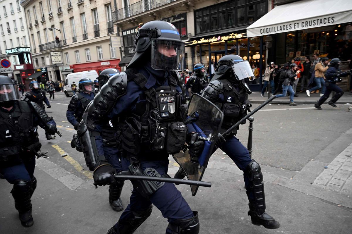 Paros y protestas en Francia por la reforma de las pensiones de Macron