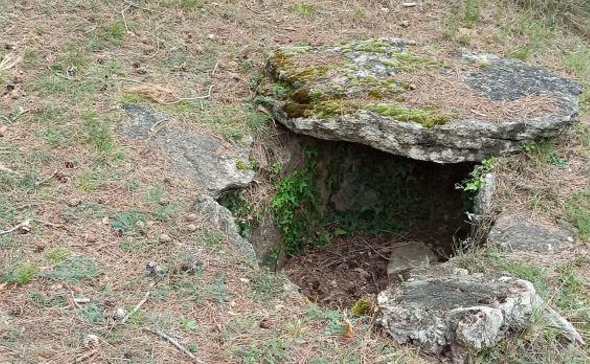Una de les necròpolis neolítiques de Castellar de la Ribera