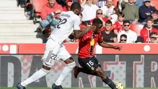 Luvumbo, de no jugar con el Mallorca a destrozar a Rüdiger y Huijsen