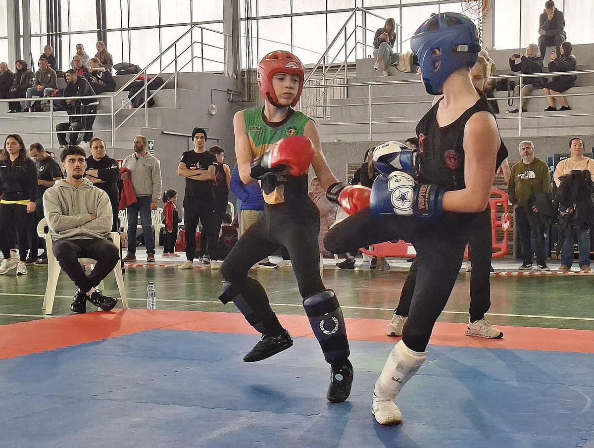 Uno de los duelos que se pudieron ver en el pabellón de Xil.