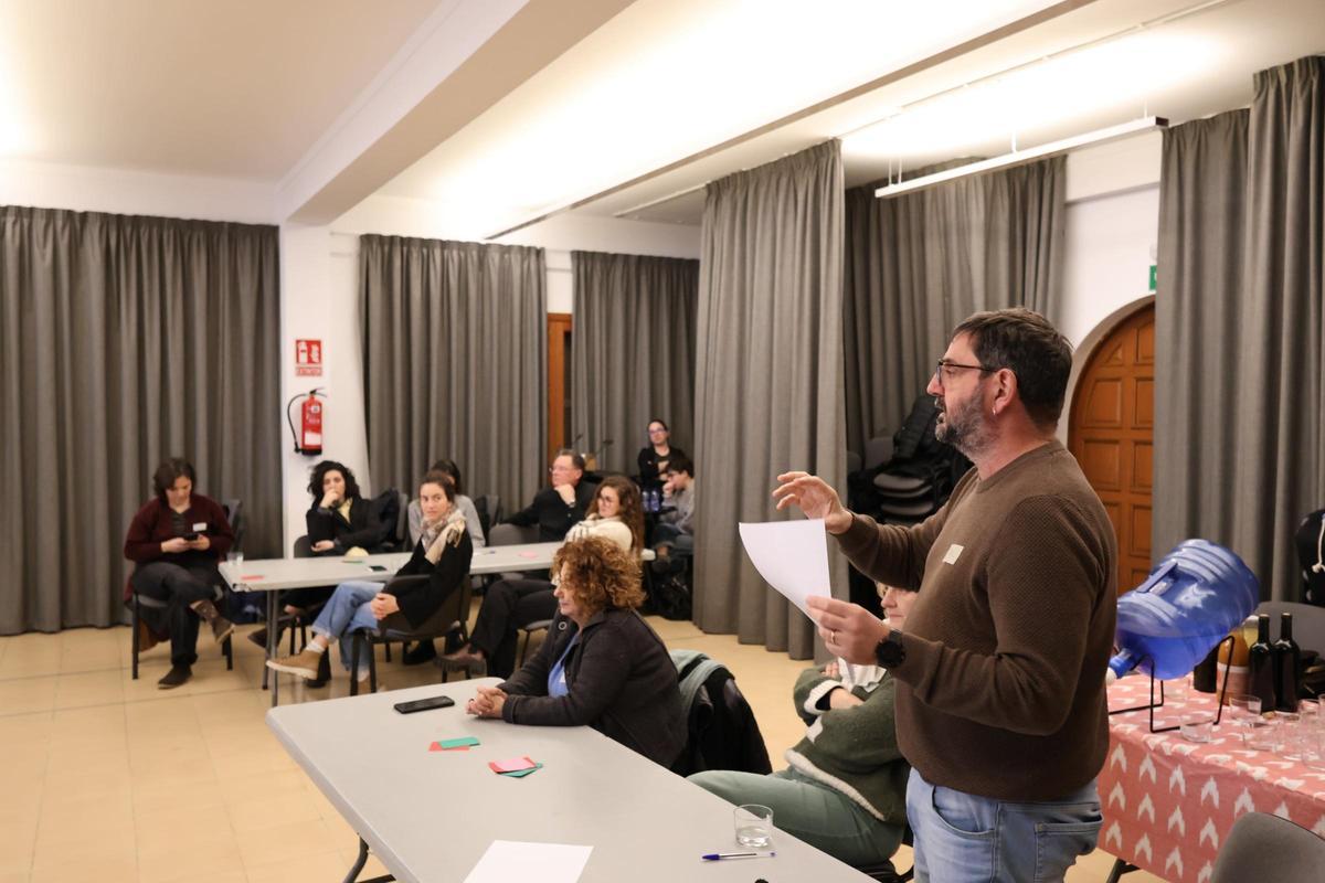 Unas 30 personas participaron en la reunión.