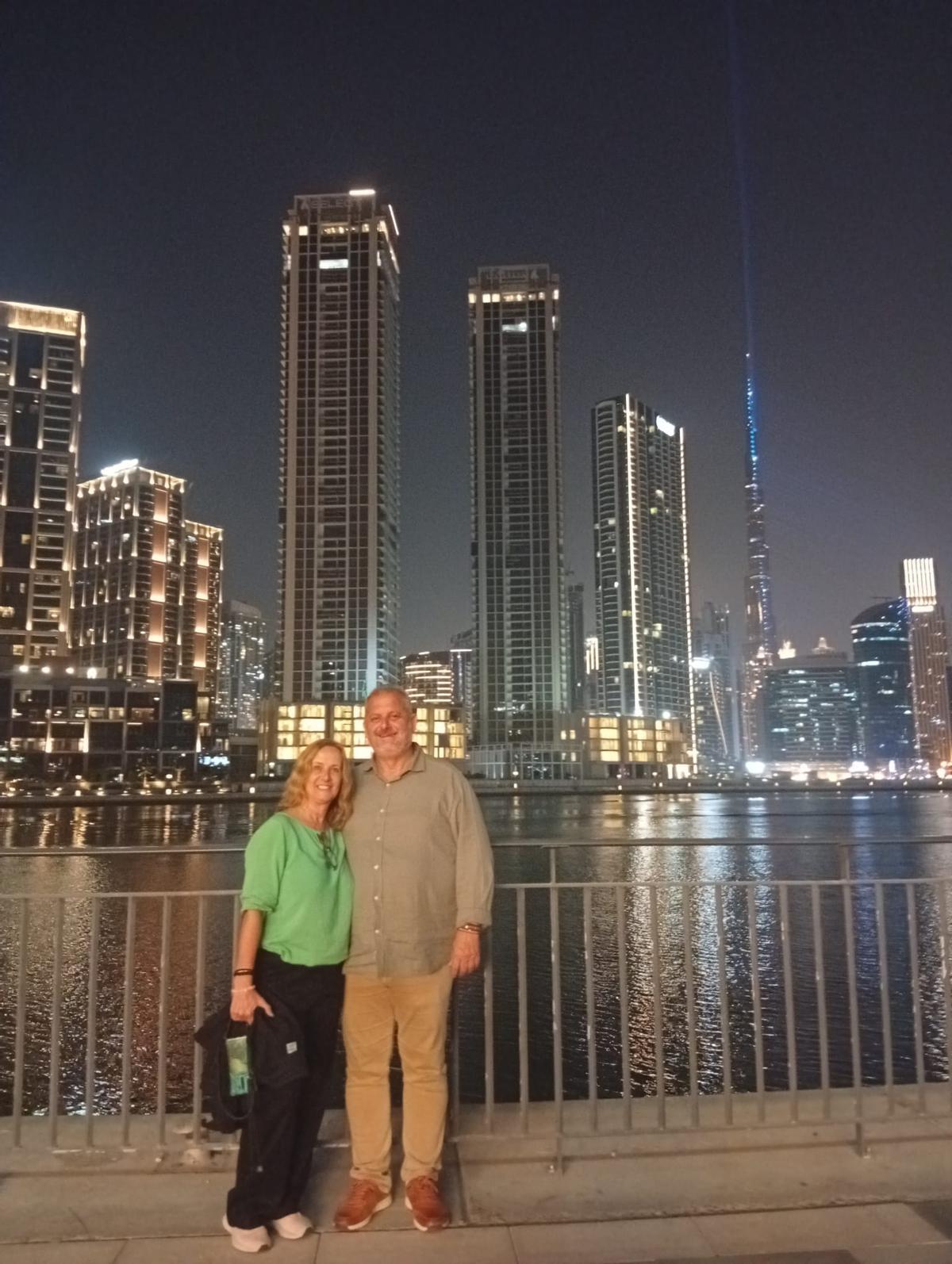 Grego y Juan, la pareja de Badajoz atrapada en Dubái tras el cierre aéreo