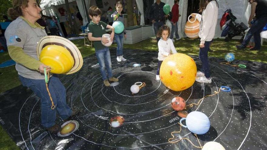 Una de las actividades del Día de la Ciencia en la Calle del año pasado.