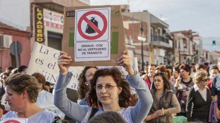 Marcha contra el vertedero