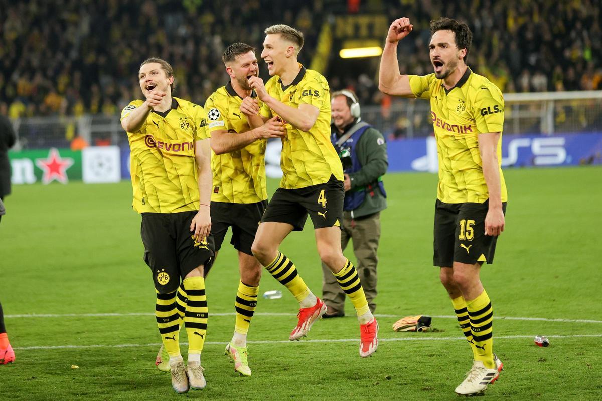 Los jugadores del Borussia Dortmund tras ganar al Atlético de Madrid