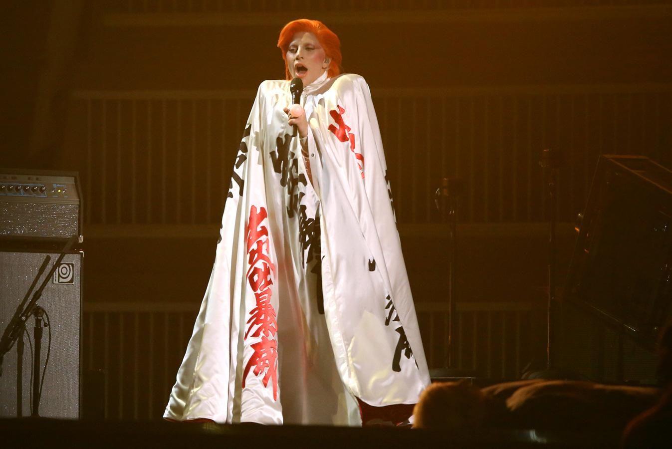 Premios Grammy 2016: Lady Gaga con conjunto de Marc Jacobs