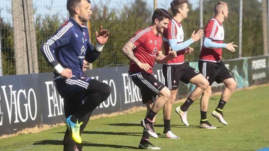 Los jugadores celestes durante un entrenamiento // Adrián Irago