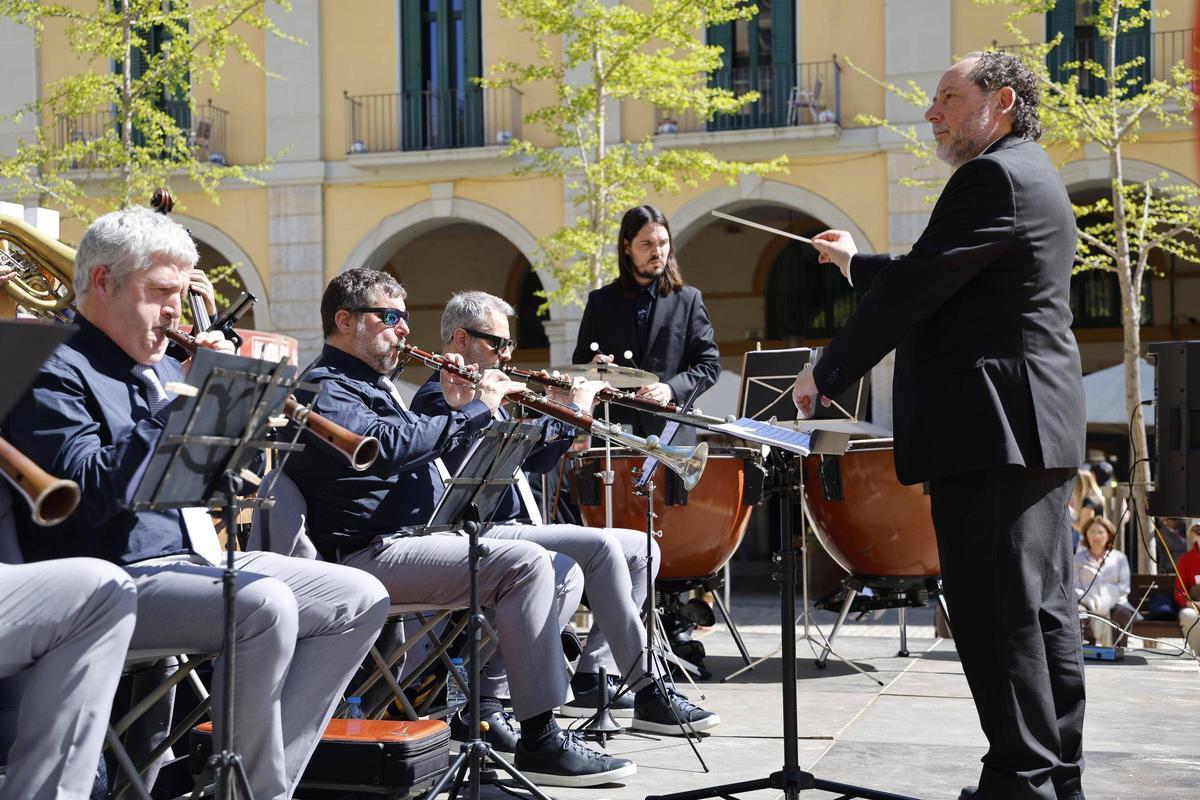 Les imatges del concert de Setmana Santa amb la cobla La Flama de Farners