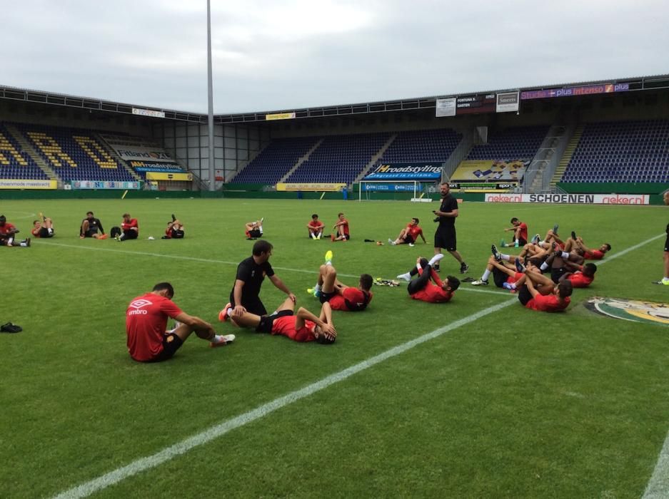 Intensa sesión de entrenamiento del Mallorca en Holanda