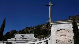 El Supremo paraliza la exhumación de Franco