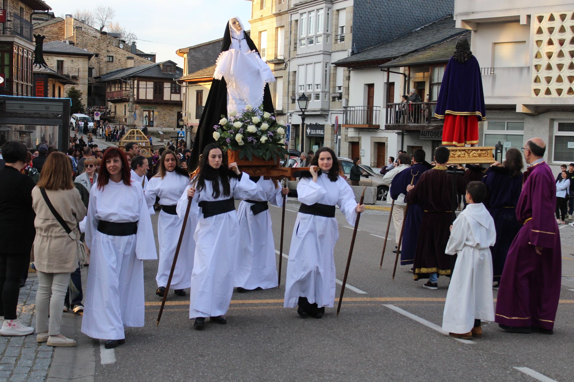 GALERÍA | El Viernes Santo en Puebla y Mombuey