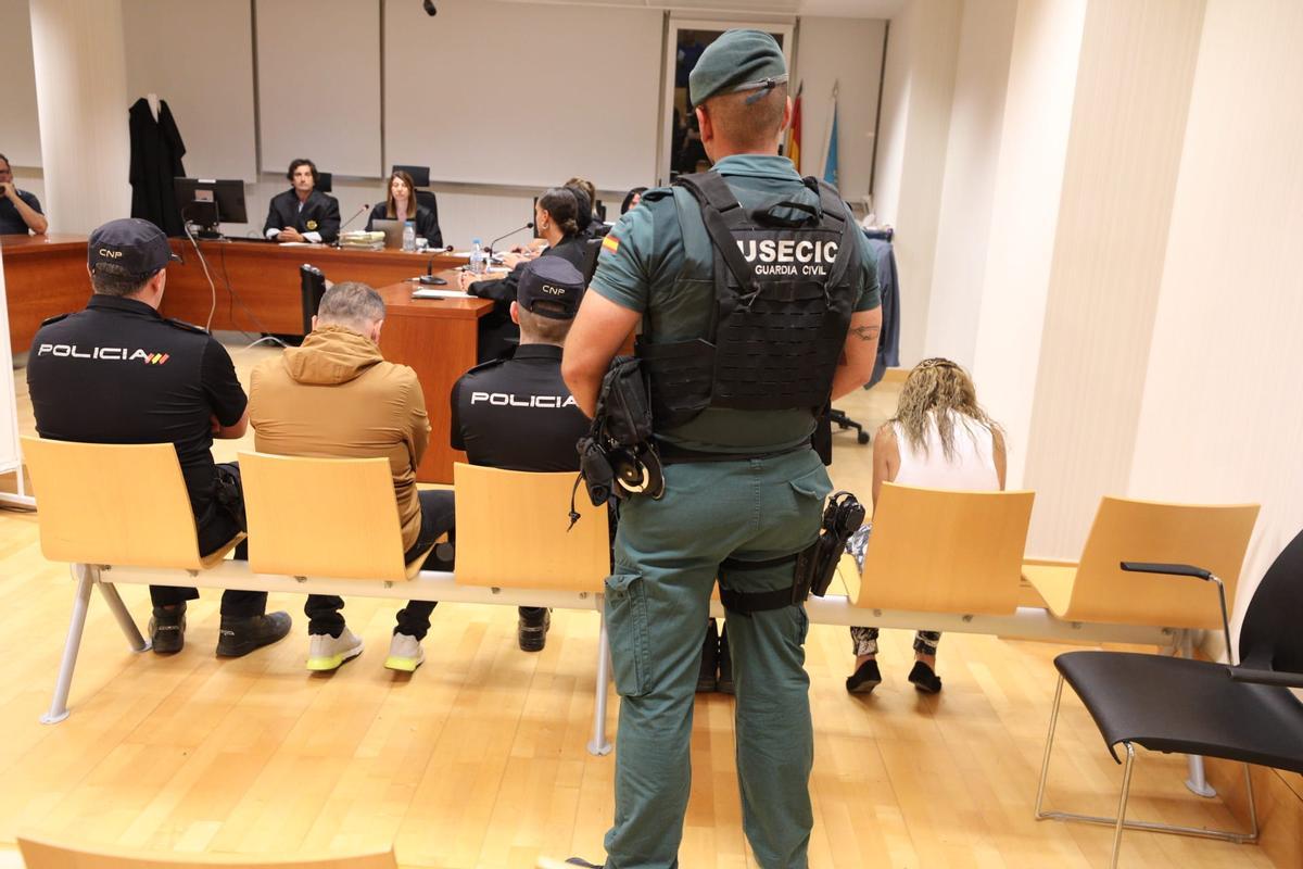 El jurado declara culpable al padrastro del bebé muerto a golpes en Elche y exculpa a la madre El jurado declara culpable al padrastro del bebé muerto a golpes en Elche y exculpa a la madre