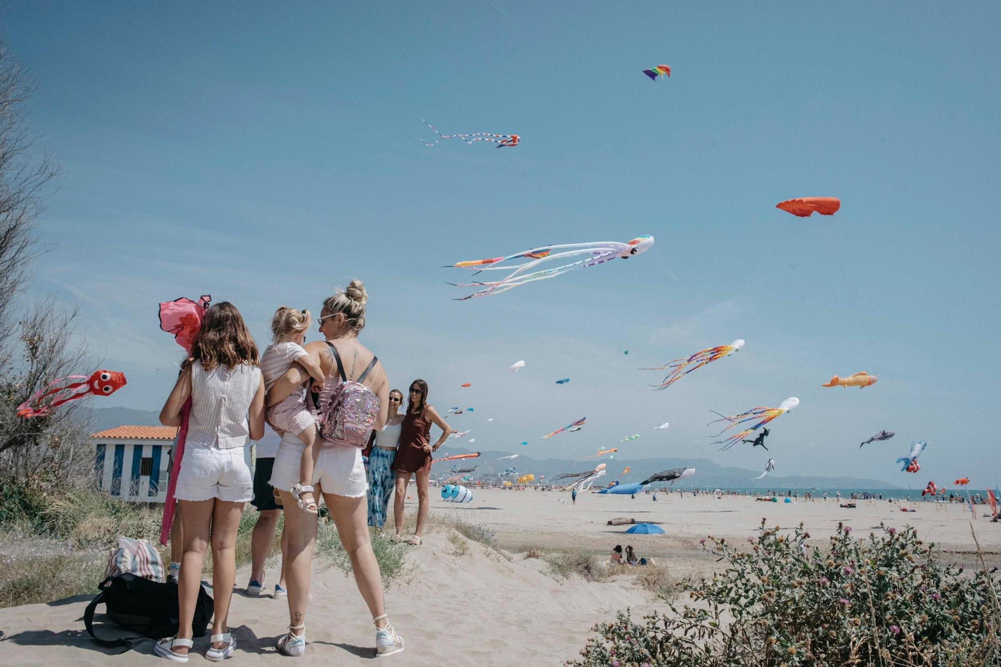 Las imágenes de la primera jornada del espectacular Festival del Viento de Castelló