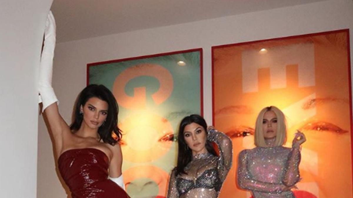 Kourtney Kardashian y el posado sexy con Khloé y Kendall