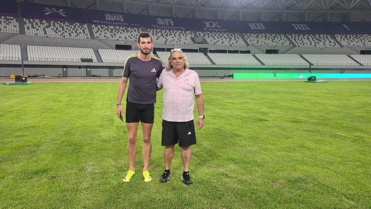 Quique Llopis y Toni Puig, en Shanghai, en una imagen de este viernes