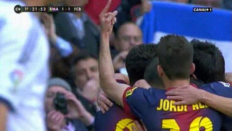 Jordi Alba niega una &#039;peineta&#039; al público del Bernabéu