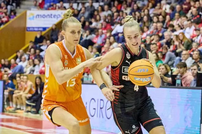 Les millors imatges de l'Spar Girona - València Basket