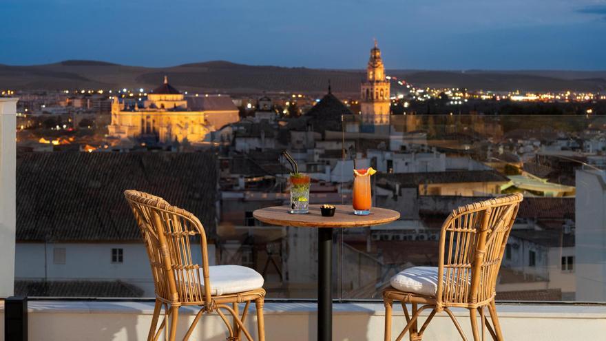 Terraza del H10 Palacio Colomera