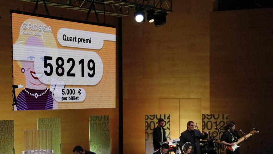 El quart premi de la Grossa de Sant Jordi és per al 58219 i es ven a Olot, Barcelona i per Internet