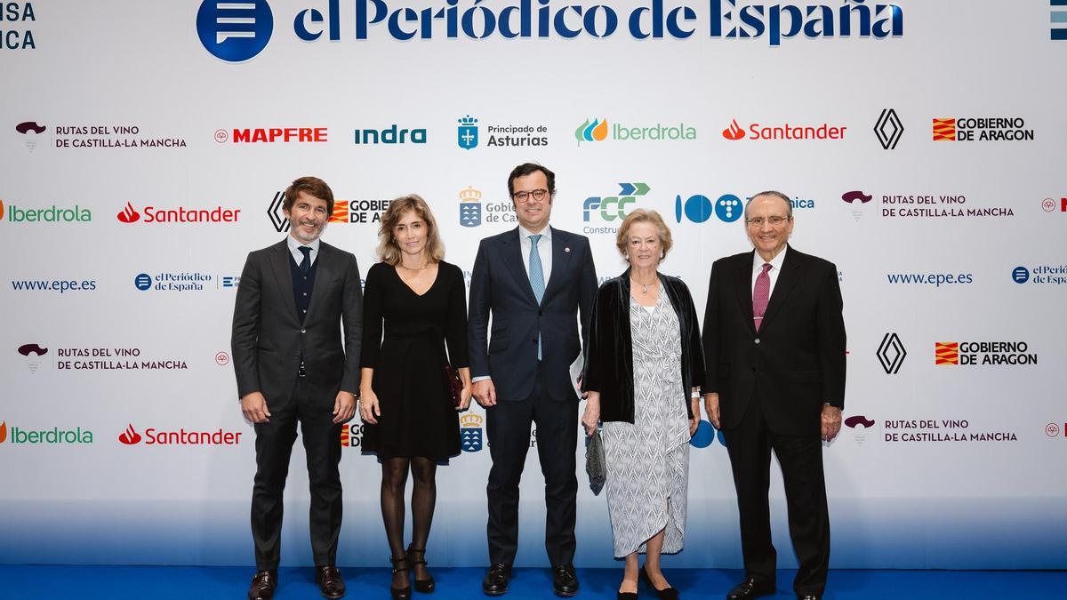 Sergi Guillot, director general de Prensa Ibérica; Ainhoa Moll, consejera adjunta a la Presidencia y directora editorial de Prensa Ibérica; Alejandro Abascal, vocal del Consejo General del Poder Judicial; Arantza Sarasola, vicepresidenta de Prensa Ibérica, y Javier Moll, presidente de Prensa Ibérica.