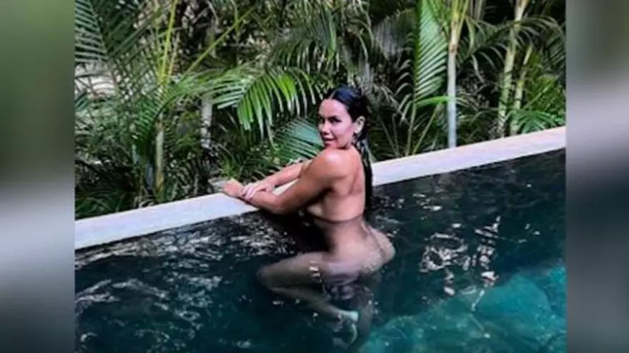 Cristina Pedroche sube la temperatura con un sugerente desnudo