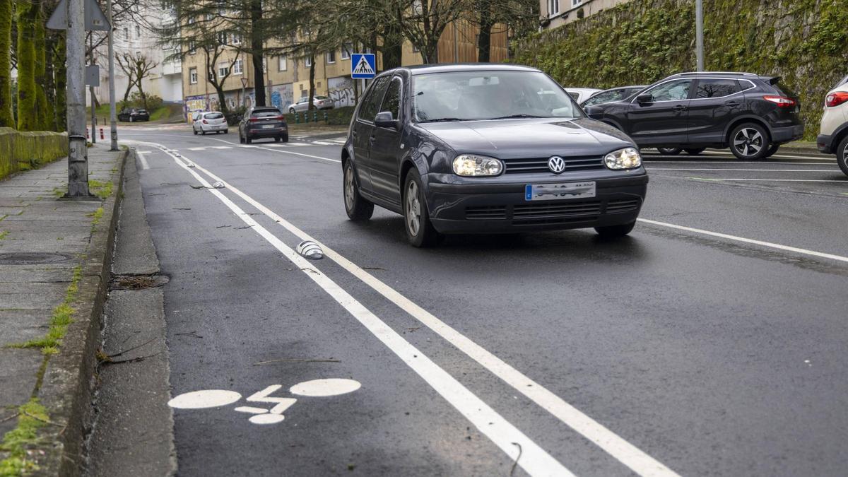 Un tramo del carril bici de la Avenida Xoán XXIII, en Santiago