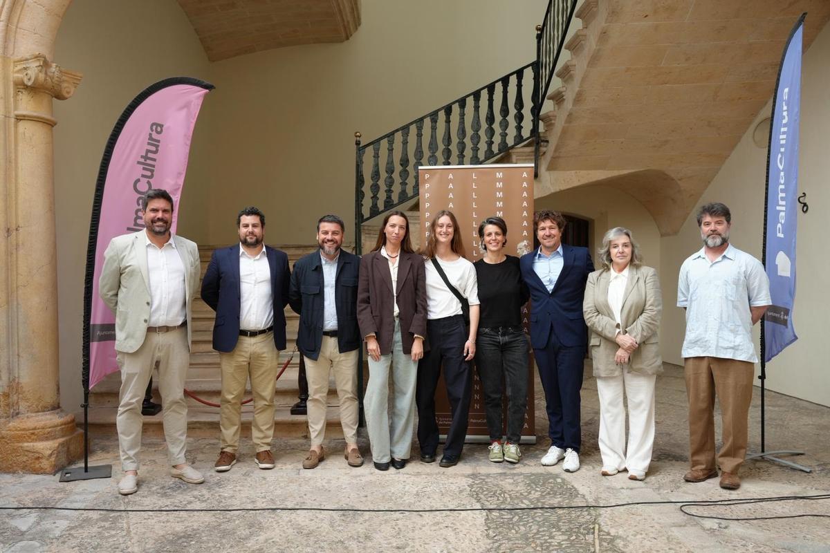 Foto de familia de los responsables del Palma Dansa