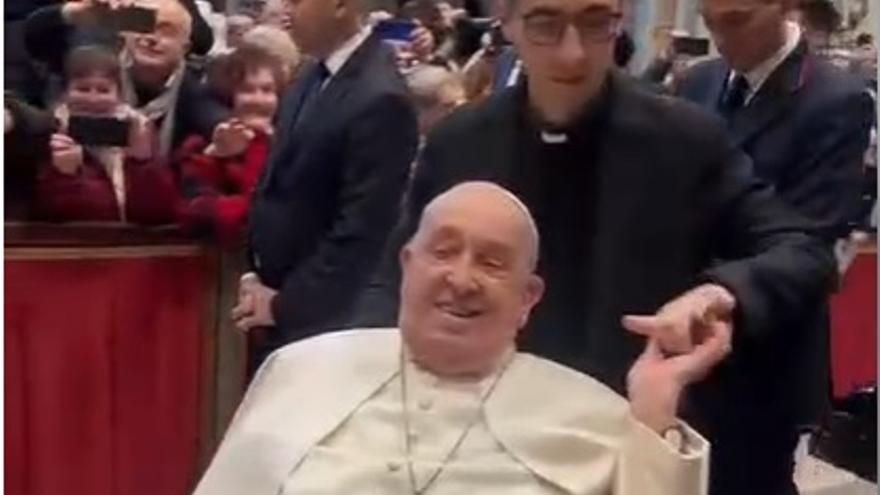 La pregunta viral de una periodista zamorana al papa