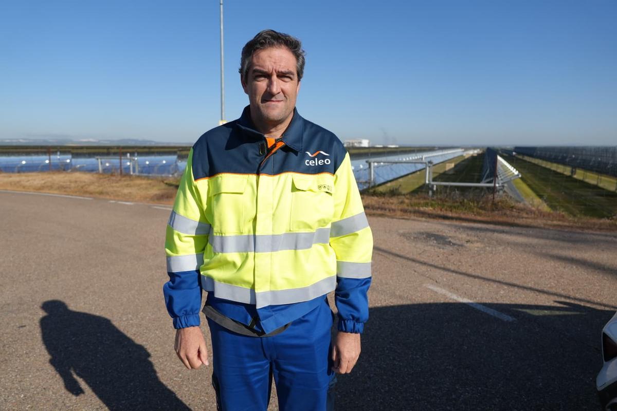 Luis Carrillo, responsable de la planta termosolar Astexol 2 en Badajoz.