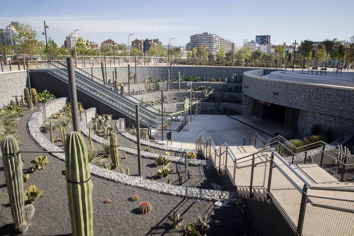 La boca de metro de la L1, quizá uno de los accesos más bonitos de la ciudad.