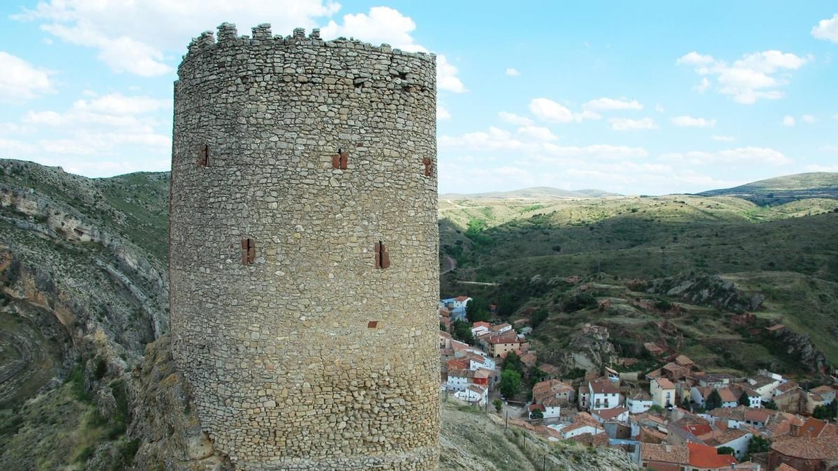 La torre fortaleza de La Hoz de la Vieja.