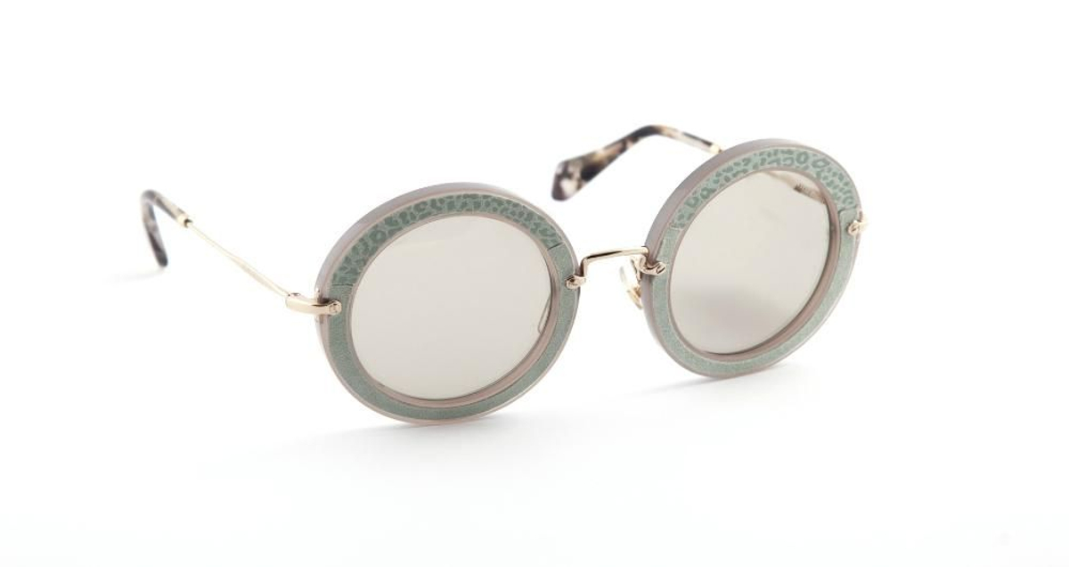 Gafas de sol con estampado animal print de Sunglass Hut