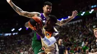 Augusto Lima, baja en el Unicaja para el cuarto partido de semifinales contra el UCAM