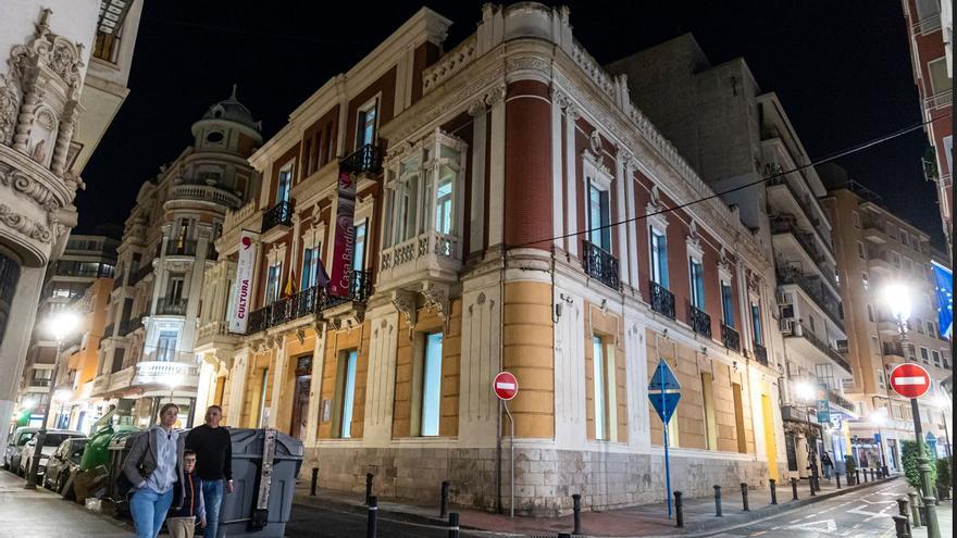 Casa Bardín, sede del Instituto Gil-Albert en la calle San Fernando / Rafa Arjones